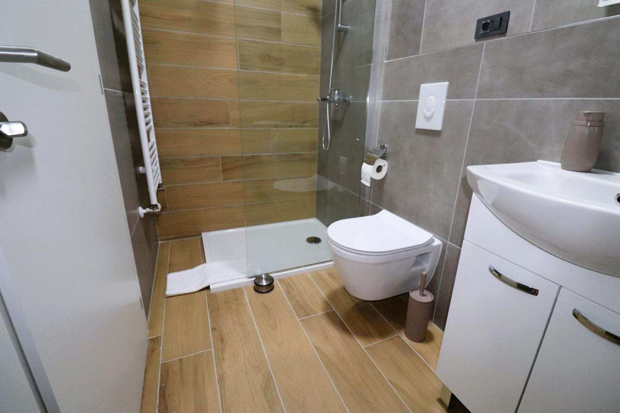 Rooms Matic Velika Mlaka ภายนอก รูปภาพ